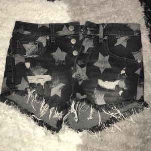 Mossimo short jean shorts with stars